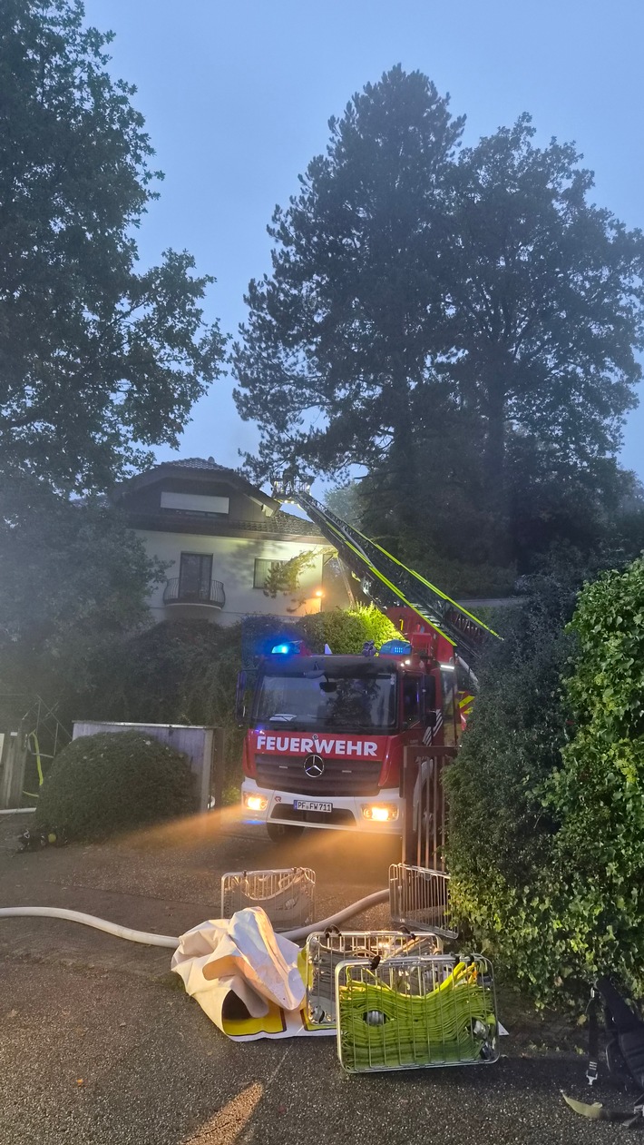 FW Pforzheim: Dachstuhlbrand in Würm