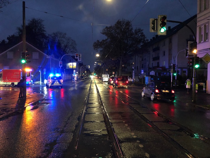 POL-BO: Mädchen (10) bei Verkehrsunfall in Bochum-Weitmar verletzt