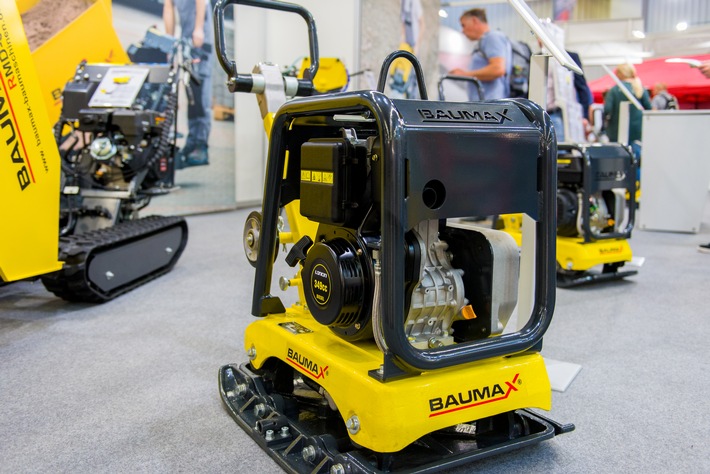 Innovative und robuste Baumaschinen von BAUMAX