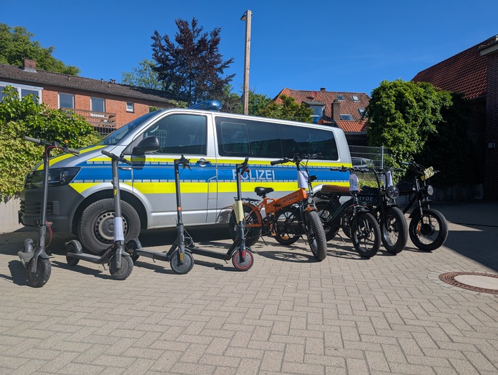 POL-LG: ++ ... E-Mobilität im Fokus - Polizei kontrolliert verstärkt E-Scooter und ahndet Verstöße ++ Scooter mit zwei 1000 W-Motoren ++ 62-Jährigen mit 40 km/h-Scooter ++ die Big-Points zu E-Scootern ++