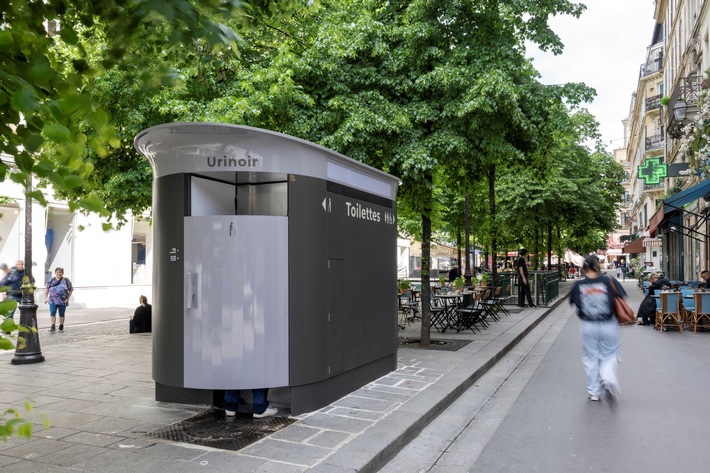 Welttoilettentag: JCDecaux schließt den Roll-Out des weltweit größten Netzes selbstreinigender öffentlicher Toiletten in Paris ab