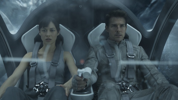 "Oblivion" mit Tom Cruise als Free-TV-Premiere im ZDF / Blockbuster ist Auftakt der ZDF-Reihe "Montagskino Fantasy" (FOTO)