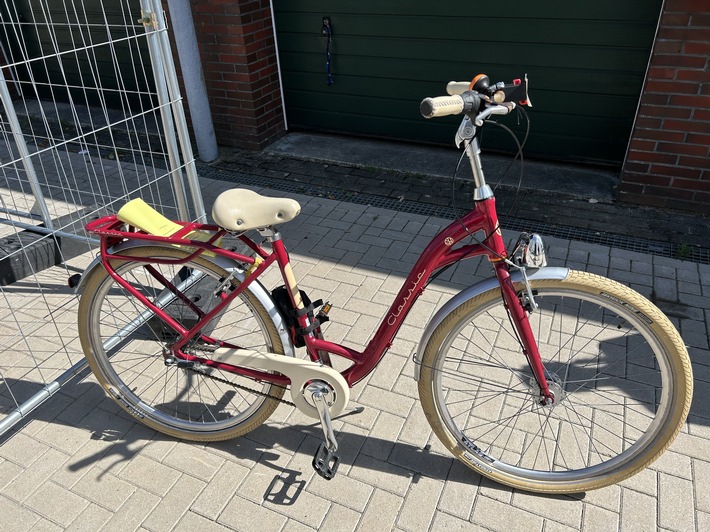 POL-CUX: Eigentümer/in eines sichergestellten Fahrrades gesucht (Foto im Anhang)