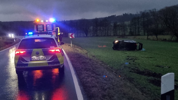 POL-HOL: Handynutzung verursacht Verkehrsunfall - Fahrzeugführerin leicht verletzt