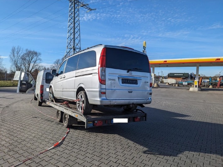 POL-CUX: Fahrzeugführer unbelehrtbar - Trotz nicht vorhandener Fahrerlaubnis weitergefahren und erneut kontrolliert