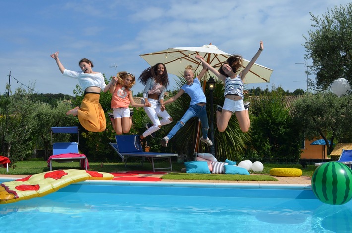 Daily-Doku: "Die Mädchen-WG: Sommer. Sonne. Elternfrei." /  Start der neuen WG-Staffel bei KiKA (FOTO)