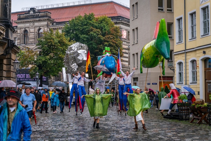 Engagement und Vielfalt: Deutsch-Tschechischer Zukunftsfonds und 30 deutsche und tschechische Organisationen gestalten den NGO-Markt auf dem Bürgerfest des Bundespräsidenten