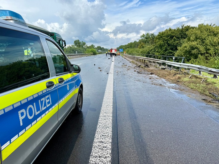 FW Hünxe: Verkehrsunfall auf der BAB 3