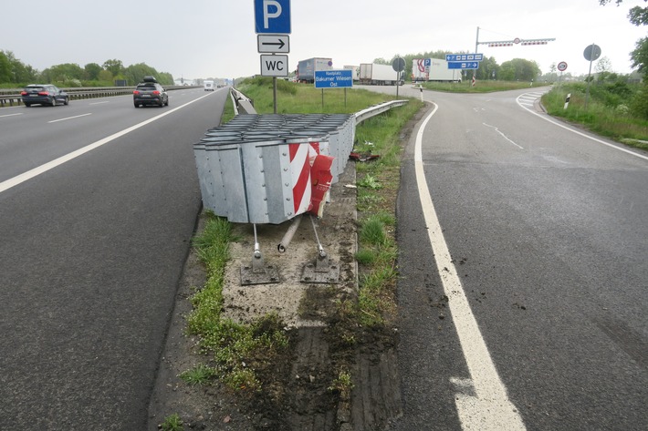 POL-DEL: Autobahnpolizei Ahlhorn: Verkehrsunfall mit hohem Sachschaden auf der Autobahn 1 im Bereich der Gemeinde Bakum