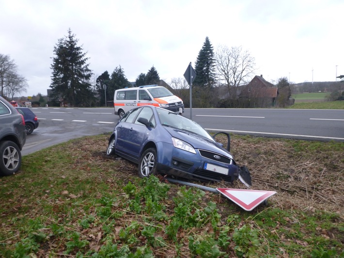 POL-LG: ++ nach Unfall mit zwei Verletzten Zeugen gesucht ++ Fahrten unter Drogeneinfluss ++ "Schockanrufer" versucht Geld zu erlangen ++