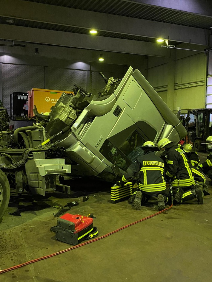 Feuerwehr Kalkar: Stadtwehralarm für die Freiwillige Feuerwehr Kalkar