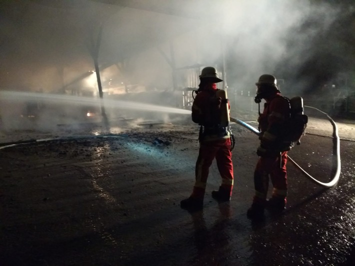 KFV-CW: Brand in einem landwirtschaftlichen Anwesen in Bad Herrenalb - Neusatz