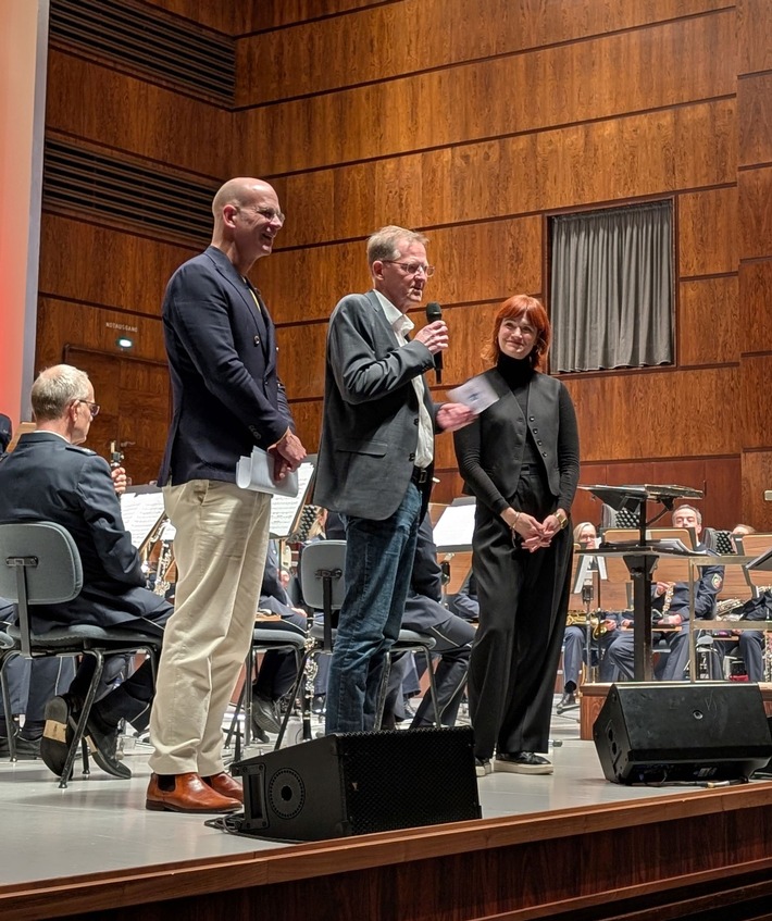 POL-BI: Stimmungsvolles Benefizkonzert zugunsten des Vereins "Psychologische Frauenberatung e.V."