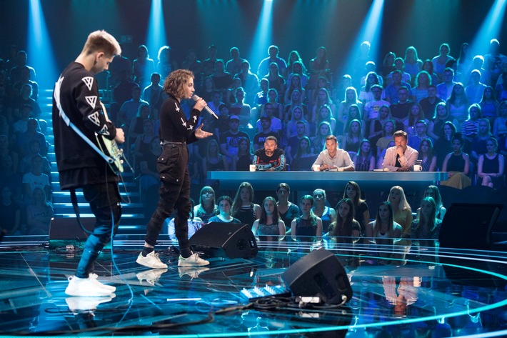 Die Chair Challenges bei &quot;X Factor&quot; beginnen: Tränen bei Jennifer Weist und Entscheidungsnot bei Thomas Anders exklusiv auf Sky 1 und Sky Ticket