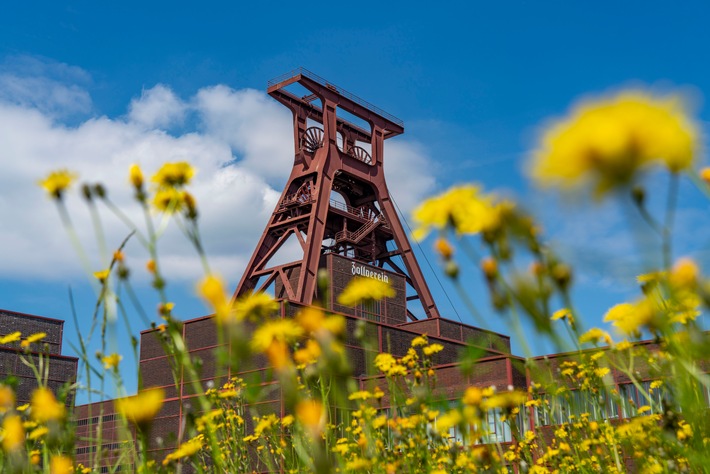 Doppelbock auf dem UNESCO-Welterbe Zollverein (c) Stiftung Zollverein, Jochen Tack.jpg
