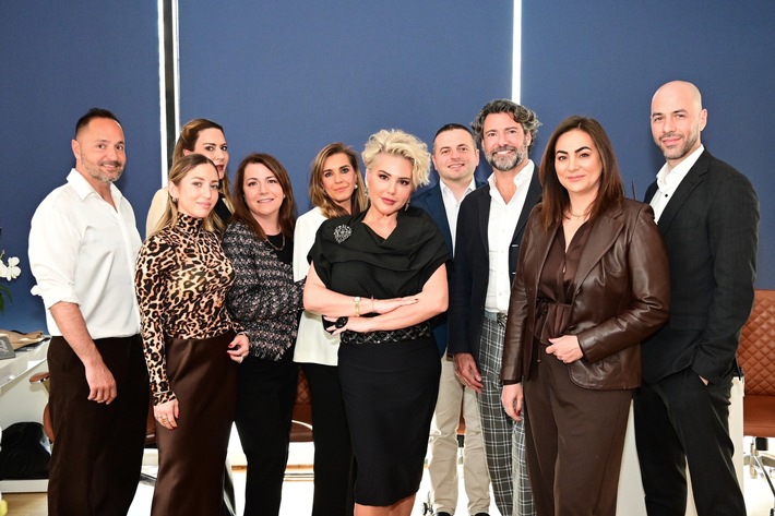 VON POLL REAL ESTATE eröffnet zweiten Shop in Athen