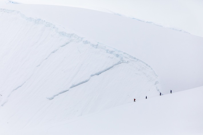 Presse-Meldung Ikarus Tours: Diese Expedition erzählt die größte Überlebensgeschichte der Welt