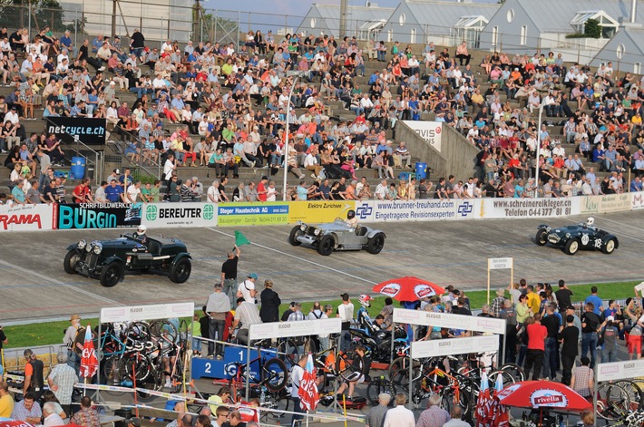 15. Indianapolis in Oerlikon
Historische Rennwagen im Velooval

Am 25. Juli drehen historische Rennfahrzeuge auf der legendären Offenen Rennbahn in Oerlikon rasante Demorunden.