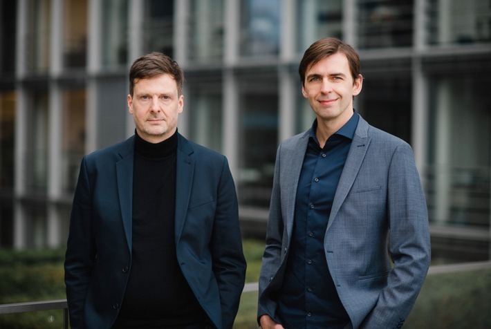 Sebastian Burmester und David Wolff / Weiterer Text über ots und www.presseportal.de/nr/166318 / Die Verwendung dieses Bildes für redaktionelle Zwecke ist unter Beachtung aller mitgeteilten Nutzungsbedingungen zulässig und dann auch honorarfrei. Veröffentlichung ausschließlich mit Bildrechte-Hinweis.
