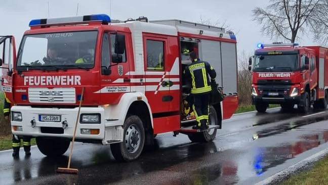 FW Selfkant: Tödlicher Verkehrsunfall auf der L228 zwischen Saeffelen und Bocket