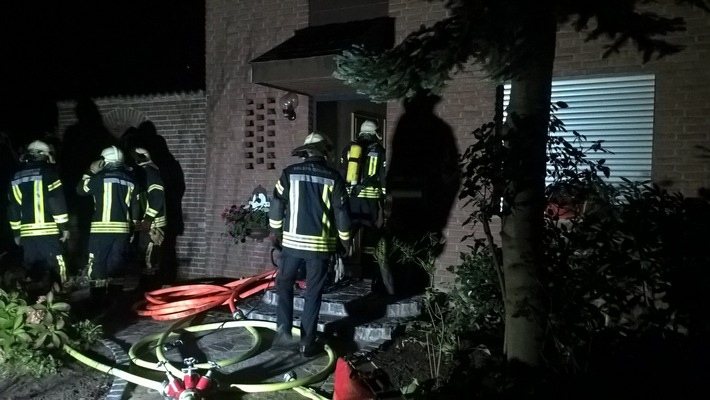 FW-GE: Wohnungsbrand in Ückendorf - Zwei verletzte Personen