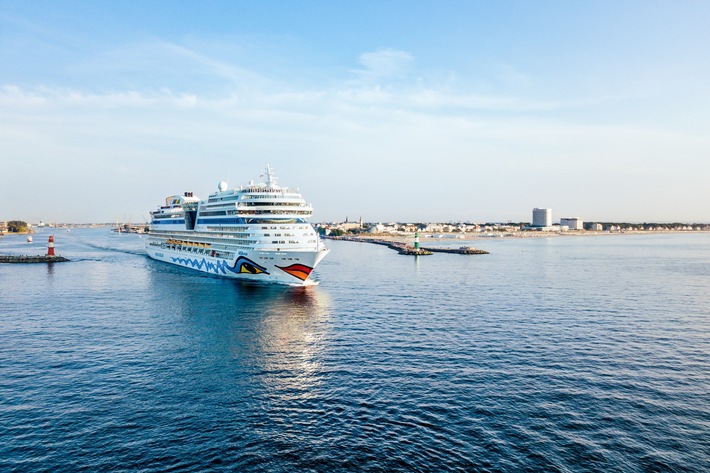 AIDA Pressemeldung: Hanse Sail 2022: AIDA Cruises mit zwei Schiffen zu Gast