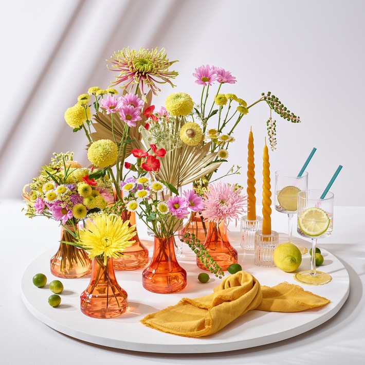 Sommerliches Chrysanthemen-Arrangement.jpg