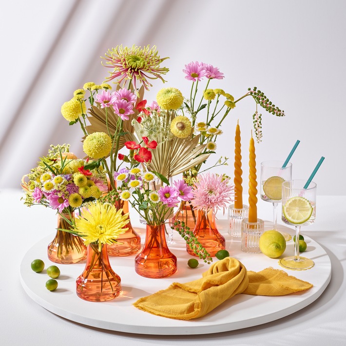 Sonnige Aussichten mit Chrysanthemen / Mit leuchtenden Farben durch die heißen Sommertage