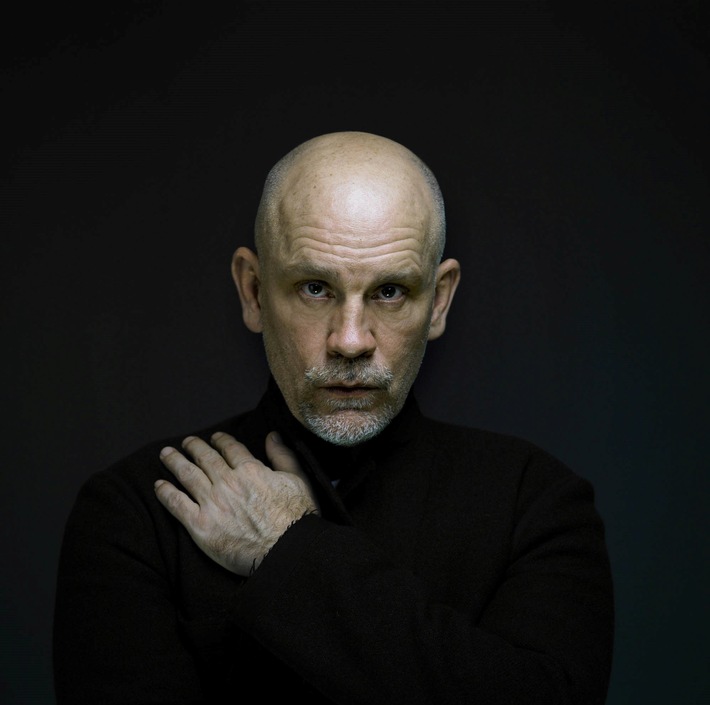 John Malkovich schließt sich Jude Law in "The New Pope" an