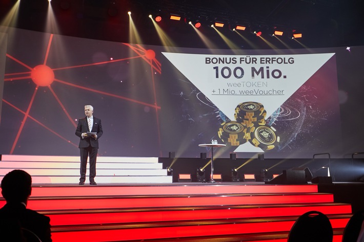 Kostenloses E-Business für 1 Mio. Einzelhändler verändert Lebensqualität in Europa / Erfolgreiche Bilanz von Entrepreneur Michael Scheibe nach 100 Tagen COOINX SA / Unternehmer und Founder Michael Scheibe präsentiert bei der COOINX Convention / Weiterer Text über ots und www.presseportal.de/nr/131779 / Die Verwendung dieses Bildes ist für redaktionelle Zwecke honorarfrei. Veröffentlichung bitte unter Quellenangabe: "obs/COOINX S.A." Kostenloses E-Business für 1 Mio. Einzelhändler verändert Lebensqualität in Europa / Erfolgreiche Bilanz von Entrepreneur Michael Scheibe nach 100 Tagen COOINX SA / Unternehmer und Founder Michael Scheibe präsentiert bei der COOINX Convention / Weiterer Text über ots und www.presseportal.de/nr/131779 / Die Verwendung dieses Bildes ist für redaktionelle Zwecke honorarfrei. Veröffentlichung bitte unter Quellenangabe: "obs/COOINX S.A."