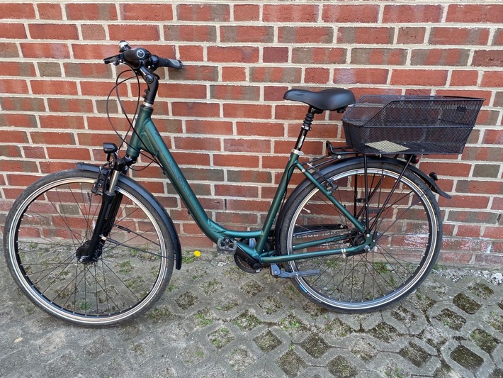 POL-HL: OH-Bad Schwartau / Wem gehört dieses Fahrrad? (Foto)