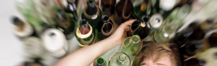 Sucht Schweiz
Neue Zahlen zu Alkoholvergiftungen - Rauschtrinken legt Basis für Abhängigkeit
