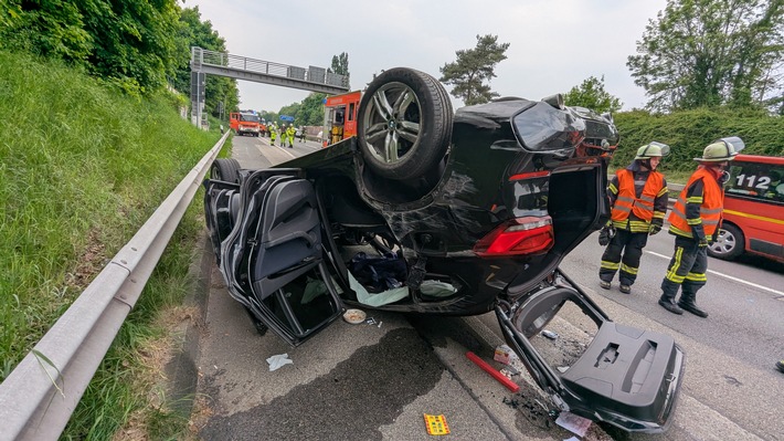 FW-BN: Drei Verletzte bei Verkehrsunfall auf der BAB565