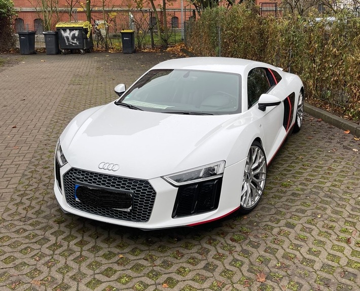 POL-HRO: Weißer Audi R8 in Rostock gestohlen - Polizei sucht Zeugen