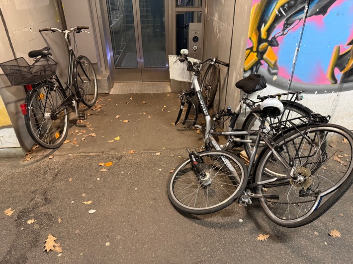 POL-VER: +Eigentümer zu Fahrrädern gesucht+