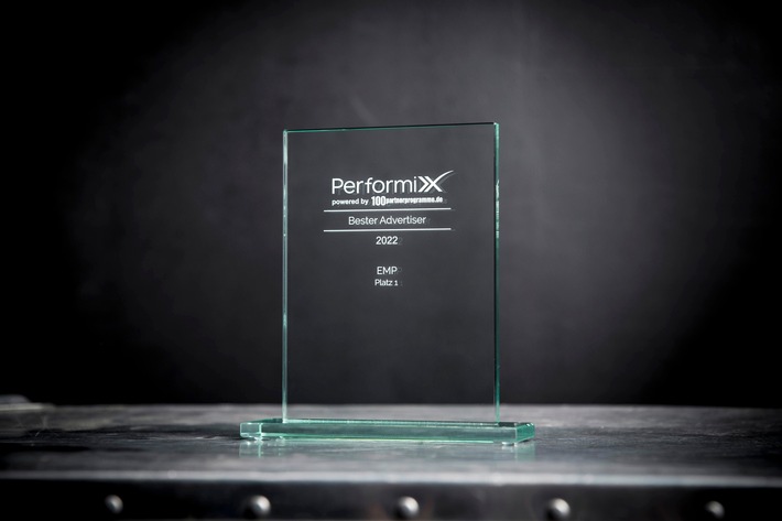 Wenn Fans für Fans werben: EMP gewinnt PerformixX Award in der Kategorie &quot;Bester Advertiser&quot;