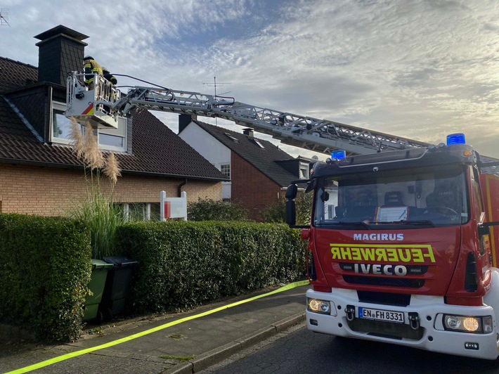 FW-EN: Brandmeldealarm in der Wetterstraße - Heimrauchmelder löste in der Straße Am Rahmen aus.