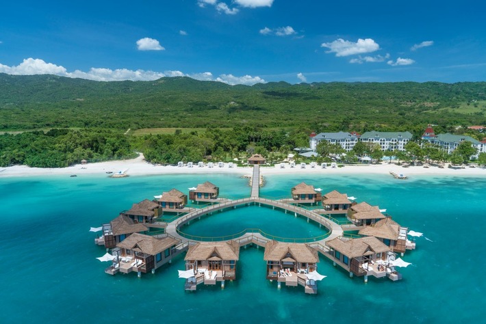 Januar Sale bei Sandals Resorts: 125 Euro Rabatt pro Buchung für Reisen bis Dezember 2026