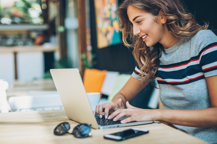 Bon plan pour les étudiants! / Développer gratuitement ses compétences digitales et préparer son avenir professionnel grâce à des projets numériques