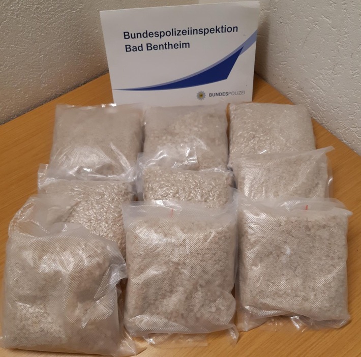 BPOL-BadBentheim: Neun Kilogramm psychoaktive Rauschmittel beschlagnahmt
