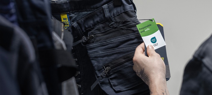 ÜBER 250 BEKLEIDUNGSSTÜCKE VON BLÅKLÄDER WURDEN MIT OEKO-TEX® MADE IN GREEN ZERTIFIZIERT