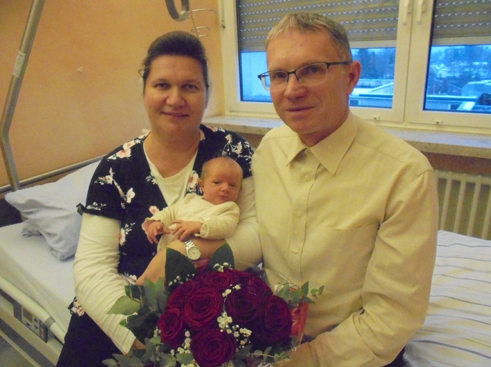 PRESSEMITTEILUNG 15. Kind im Herz-Jesu-Krankenhaus Dernbach geboren