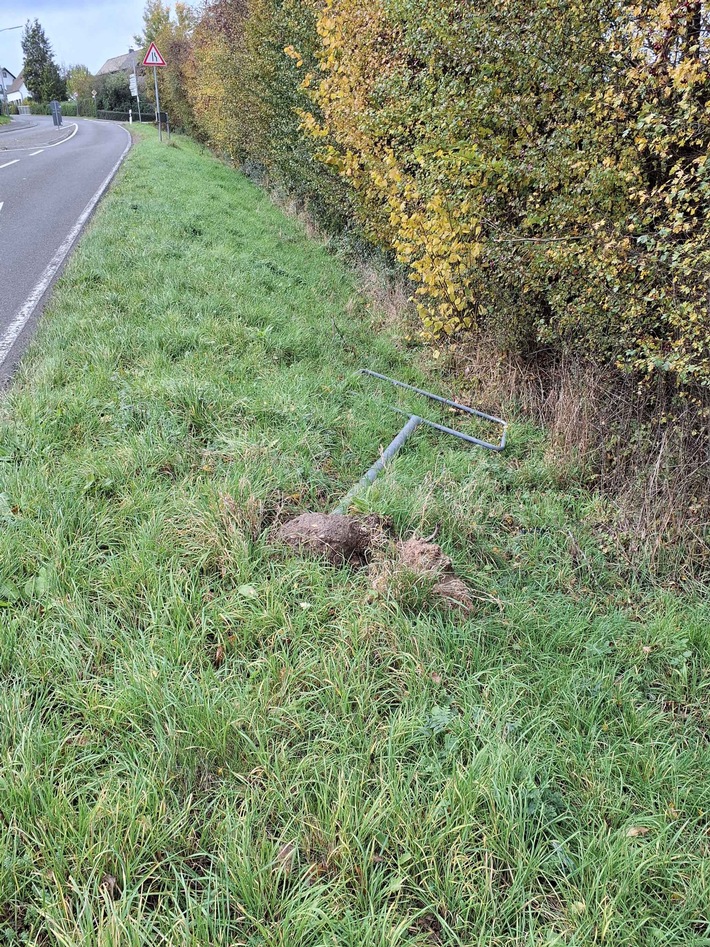 POL-PDTR: Diebstahl von Ortsschild in Pluwig