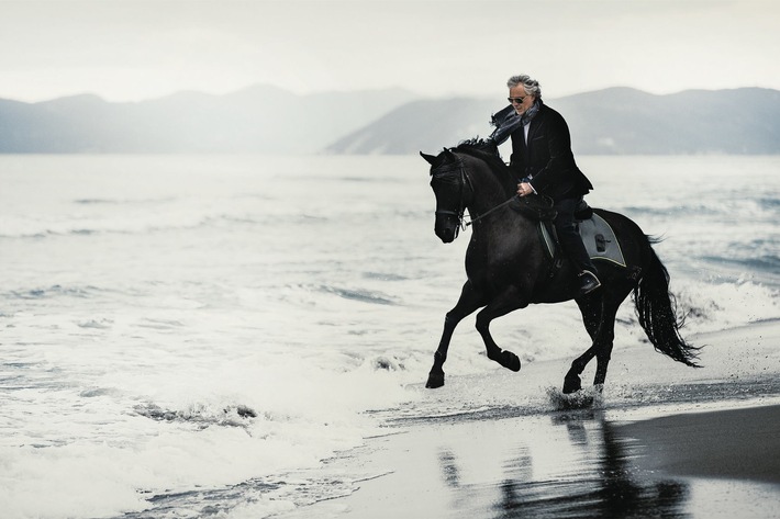 Andrea Bocelli nach Reitunfall wieder wohl auf!