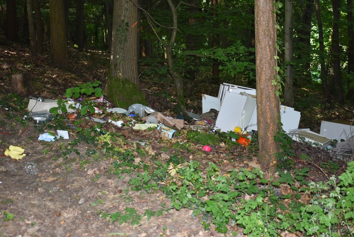 POL-MA: Neckarbischofsheim: Illegale Müllentsorgung - Zeugen gesucht!