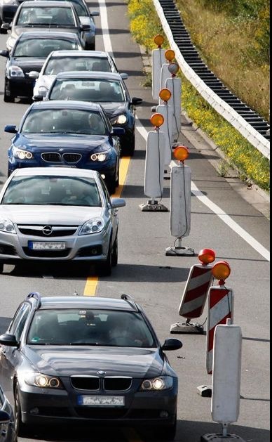 POL-BI: Verkehrswarnbaken an Autobahn gestohlen