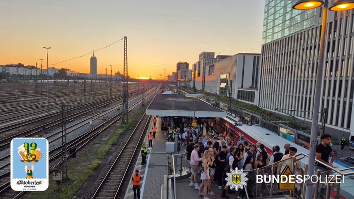 Bundespolizeidirektion München: Bundespolizei: Erst ruhig, dann gefordert - Oktoberfestauftakt im Bahnbereich "Wiesntypisch"