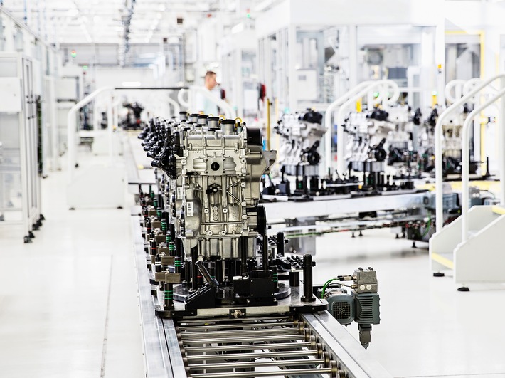 SKODA produziert neue Dreizylinder-Benzinmotoren (FOTO)