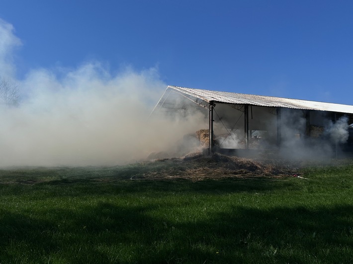 FW-SE: Feuer in einem landwirtschaftlichen Betrieb