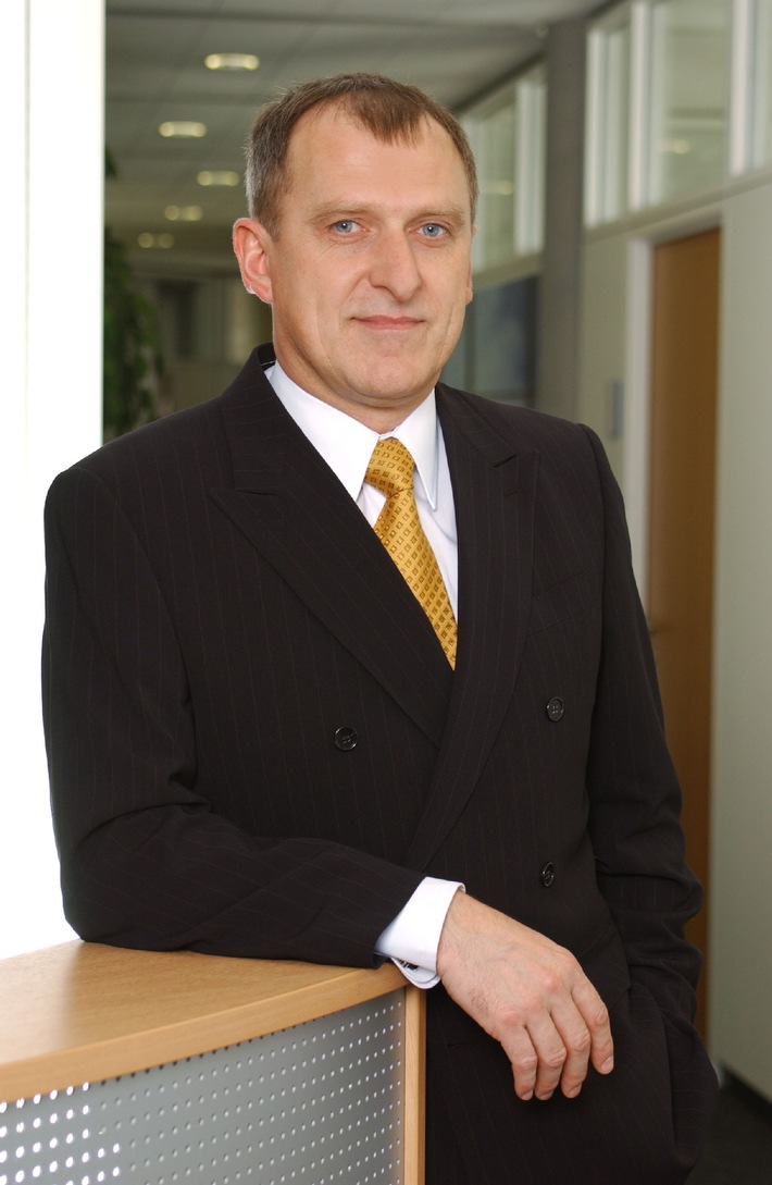 Franz J. Michel Vorstandsvorsitzender / Aufsichtsrat bestätigt neuen Chef von Coface Deutschland (mit Bild)